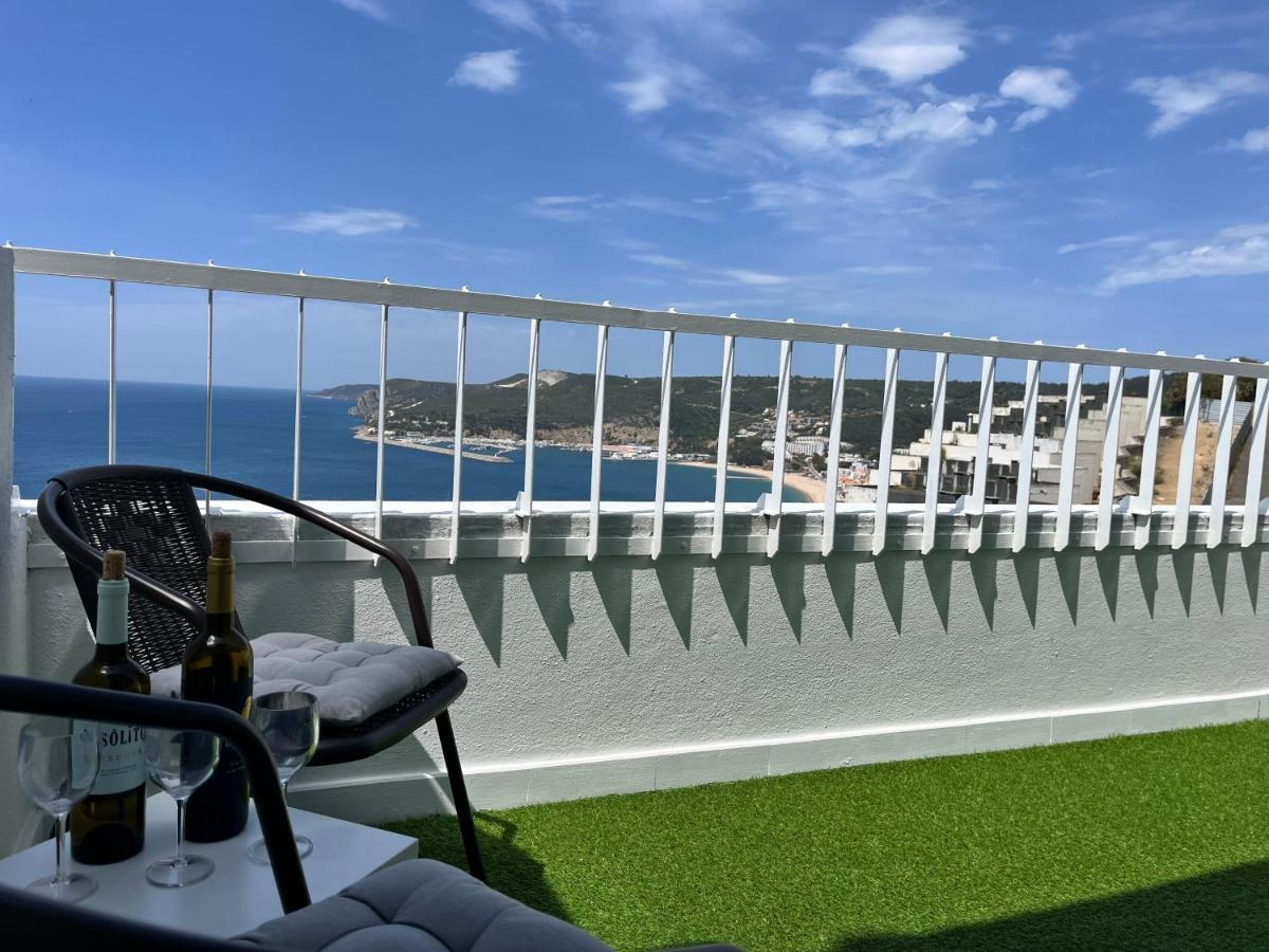 Axenic Retreat - Panoramic Ocean View, Sleeps 4, Ensuite Bathroom, New Redesign Сесимбра Экстерьер фото